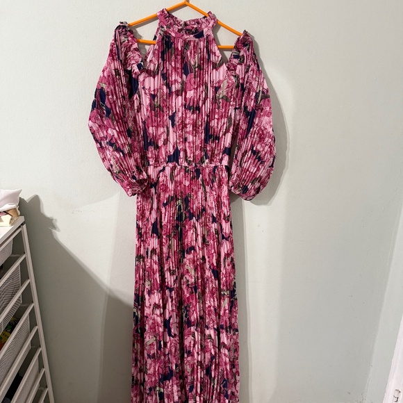 Petal & Pup HILARY PLEATED MAXI DRESS - PINK FLORAL - Picture 1 of 2